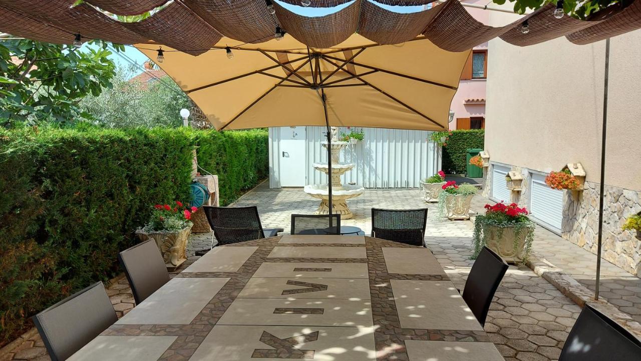 Apartments Kivi Novigrad Istria Extérieur photo