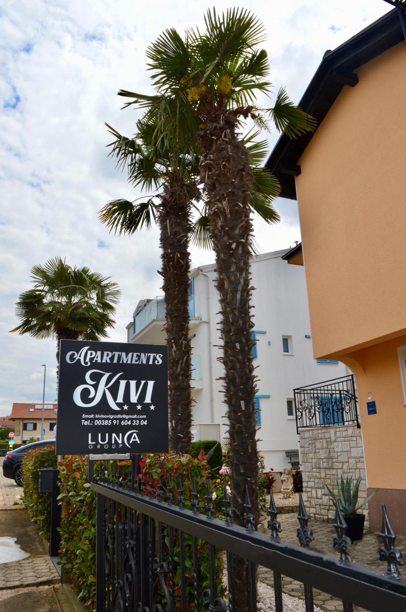 Apartments Kivi Novigrad Istria Extérieur photo