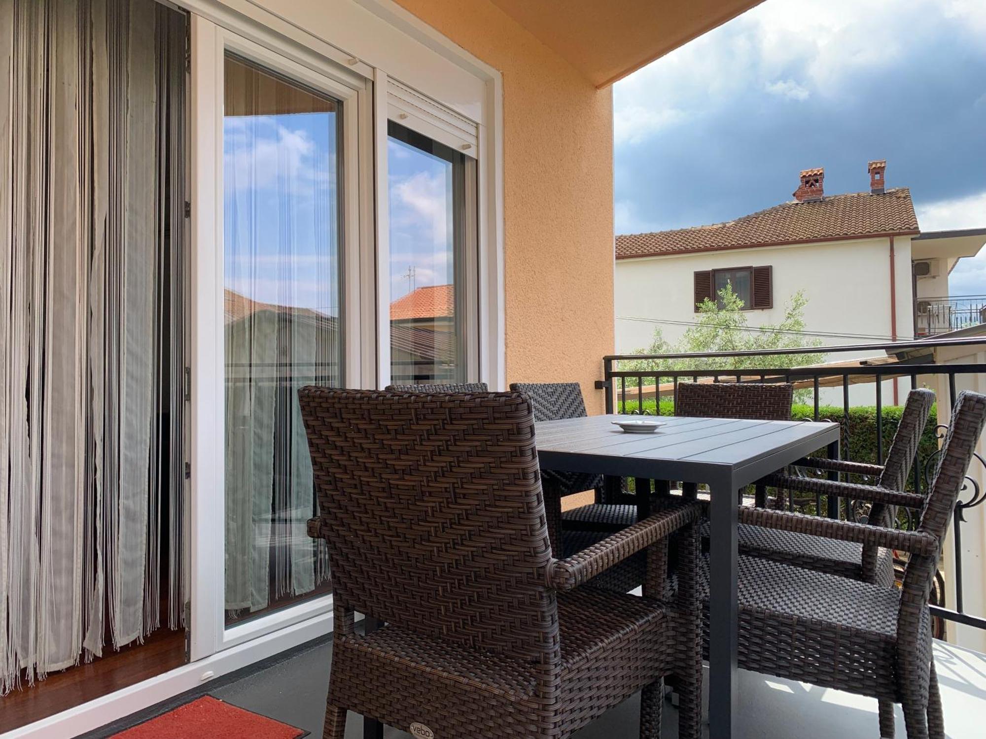 Apartments Kivi Novigrad Istria Extérieur photo