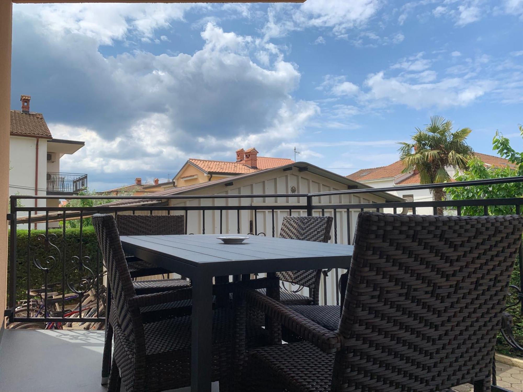 Apartments Kivi Novigrad Istria Extérieur photo
